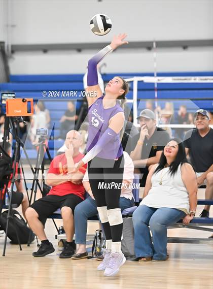 Thumbnail 2 in Sunrise Mountain vs. Horizon (Nike TOC Southwest) photogallery.