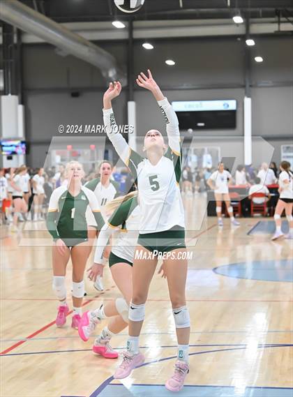 Thumbnail 2 in Sunrise Mountain vs. Horizon (Nike TOC Southwest) photogallery.