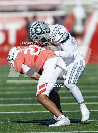 Thumbnail 2 in Timpview vs. Olympus (UHSAA 5A Semifinal) photogallery.