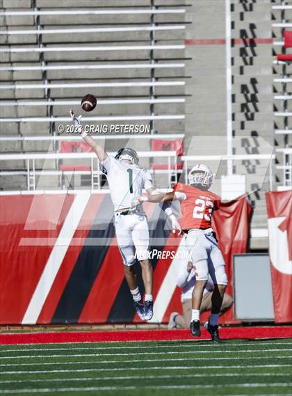 Thumbnail 1 in Timpview vs. Olympus (UHSAA 5A Semifinal) photogallery.