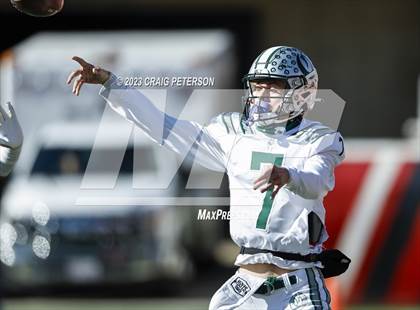 Thumbnail 1 in Timpview vs. Olympus (UHSAA 5A Semifinal) photogallery.