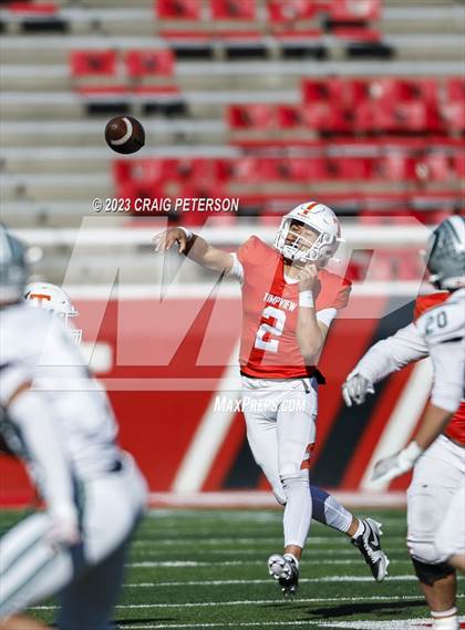 Thumbnail 1 in Timpview vs. Olympus (UHSAA 5A Semifinal) photogallery.