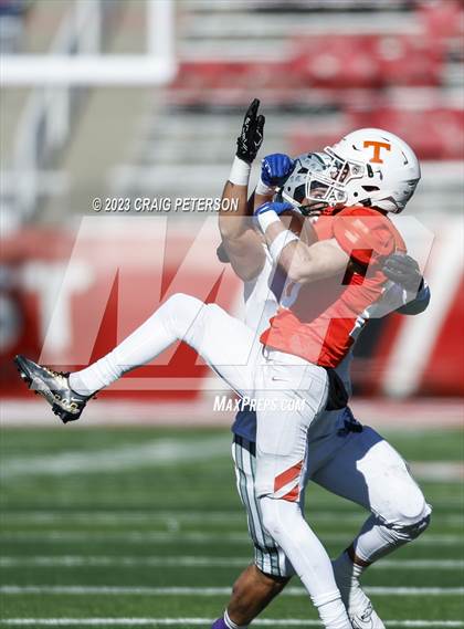 Thumbnail 3 in Timpview vs. Olympus (UHSAA 5A Semifinal) photogallery.