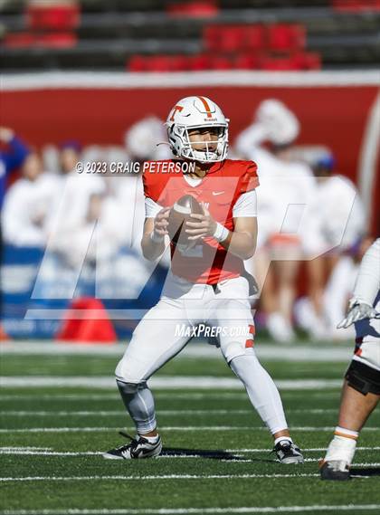 Thumbnail 2 in Timpview vs. Olympus (UHSAA 5A Semifinal) photogallery.