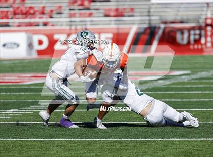 Thumbnail 1 in Timpview vs. Olympus (UHSAA 5A Semifinal) photogallery.