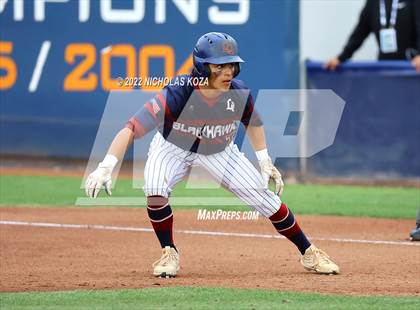 Thumbnail 3 in Oaks Christian vs. La Quinta (CIF SS D3 Finals) photogallery.