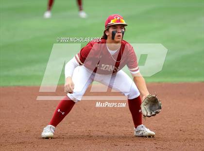 Thumbnail 3 in Oaks Christian vs. La Quinta (CIF SS D3 Finals) photogallery.