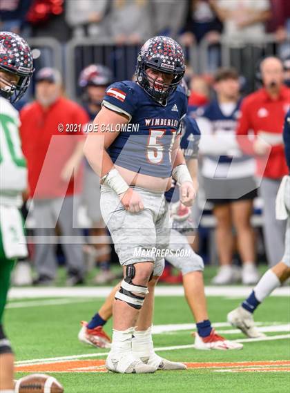 Thumbnail 1 in Wimberley vs Cuero UIL 4A D2 Regional Playoff photogallery.