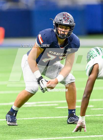 Thumbnail 1 in Wimberley vs Cuero UIL 4A D2 Regional Playoff photogallery.