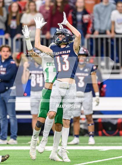 Thumbnail 3 in Wimberley vs Cuero UIL 4A D2 Regional Playoff photogallery.