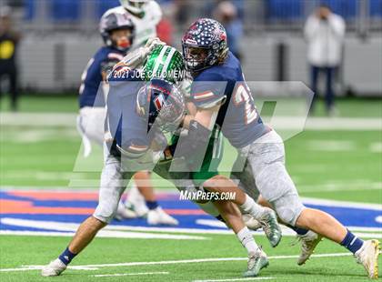 Thumbnail 3 in Wimberley vs Cuero UIL 4A D2 Regional Playoff photogallery.