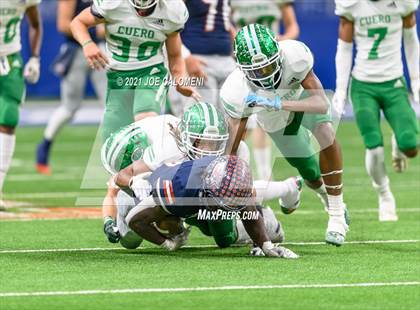 Thumbnail 3 in Wimberley vs Cuero UIL 4A D2 Regional Playoff photogallery.