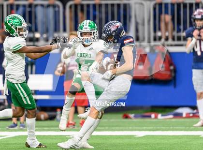 Thumbnail 3 in Wimberley vs Cuero UIL 4A D2 Regional Playoff photogallery.