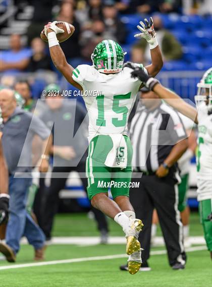 Thumbnail 1 in Wimberley vs Cuero UIL 4A D2 Regional Playoff photogallery.