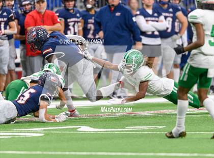 Thumbnail 3 in Wimberley vs Cuero UIL 4A D2 Regional Playoff photogallery.