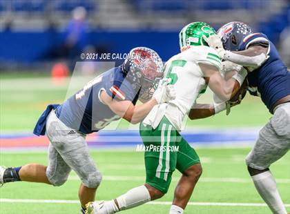 Thumbnail 3 in Wimberley vs Cuero UIL 4A D2 Regional Playoff photogallery.