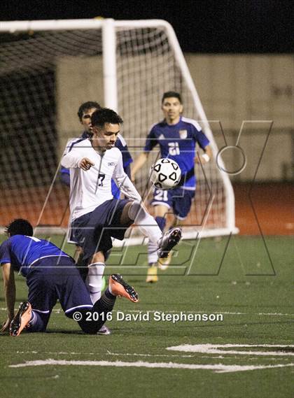 Thumbnail 2 in Everett Alvarez vs. Lincoln (CIF CCS D1 Final) photogallery.