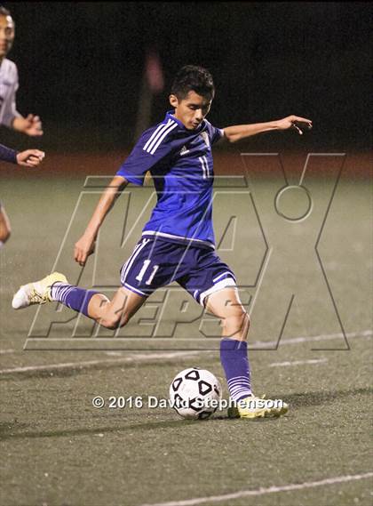 Thumbnail 1 in Everett Alvarez vs. Lincoln (CIF CCS D1 Final) photogallery.