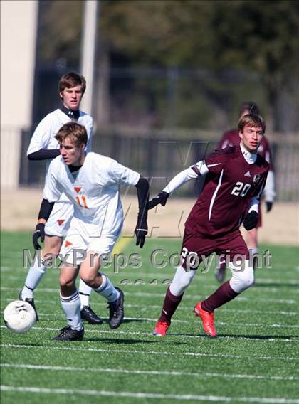 Thumbnail 3 in Westwood vs Round Rock photogallery.