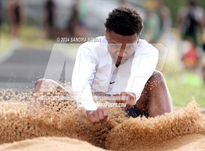 Thumbnail 3 in Independence Track Meet photogallery.