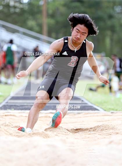 Thumbnail 1 in Independence Track Meet photogallery.