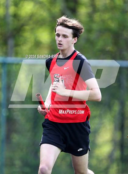 Thumbnail 1 in Independence Track Meet photogallery.