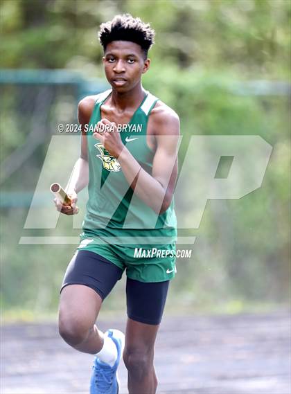 Thumbnail 1 in Independence Track Meet photogallery.