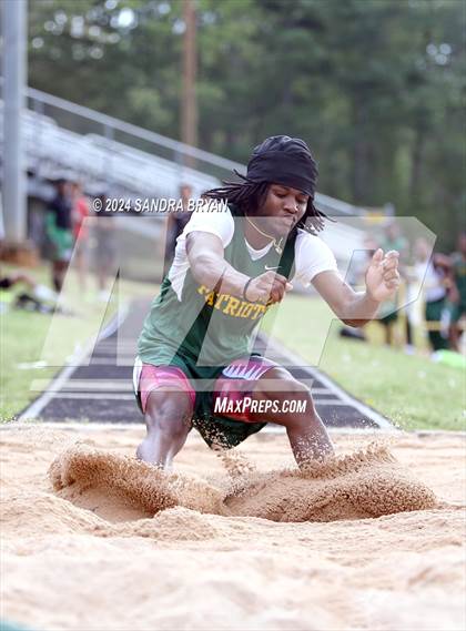 Thumbnail 3 in Independence Track Meet photogallery.