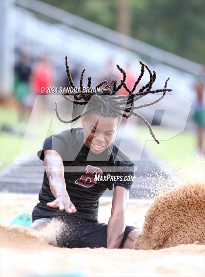 Thumbnail 2 in Independence Track Meet photogallery.