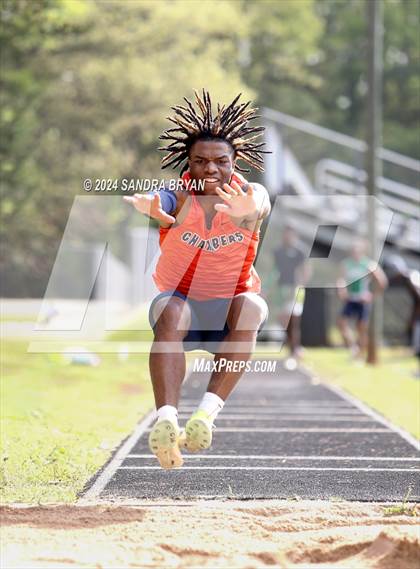 Thumbnail 1 in Independence Track Meet photogallery.