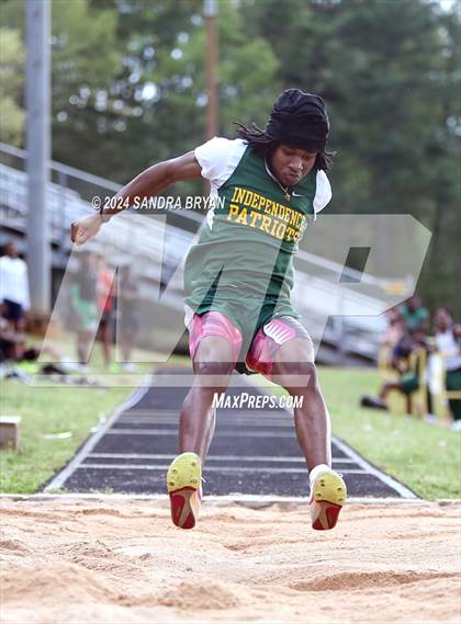 Thumbnail 2 in Independence Track Meet photogallery.