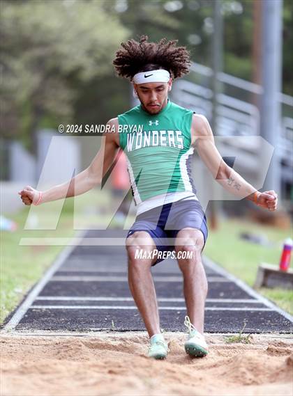 Thumbnail 1 in Independence Track Meet photogallery.