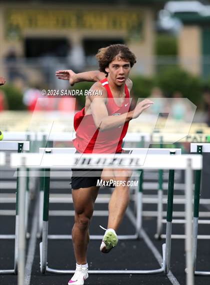 Thumbnail 1 in Independence Track Meet photogallery.