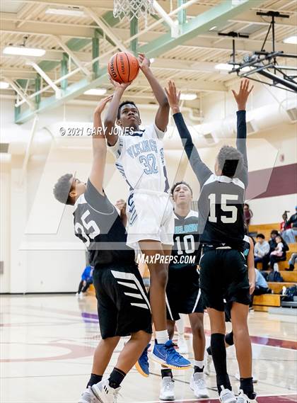 Thumbnail 2 in Sheldon vs Pleasant Valley (Whitney Winter Classic) photogallery.
