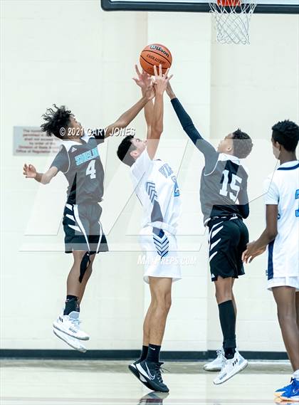 Thumbnail 2 in Sheldon vs Pleasant Valley (Whitney Winter Classic) photogallery.