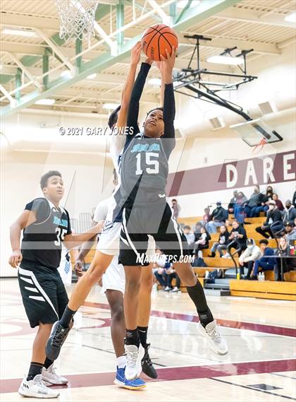 Thumbnail 2 in Sheldon vs Pleasant Valley (Whitney Winter Classic) photogallery.