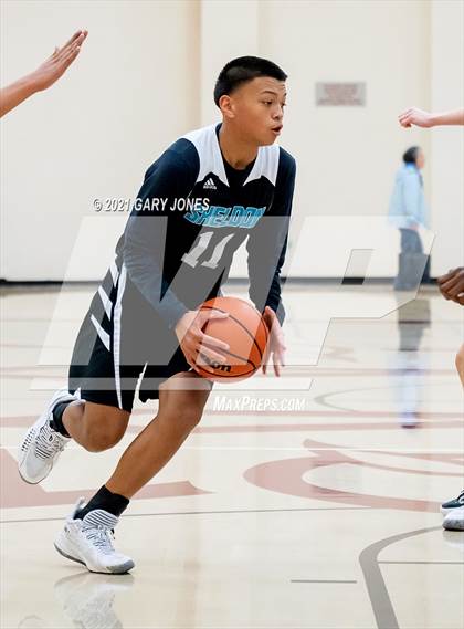 Thumbnail 3 in Sheldon vs Pleasant Valley (Whitney Winter Classic) photogallery.