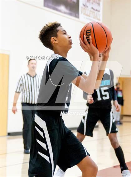 Thumbnail 2 in Sheldon vs Pleasant Valley (Whitney Winter Classic) photogallery.