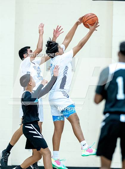 Thumbnail 3 in Sheldon vs Pleasant Valley (Whitney Winter Classic) photogallery.