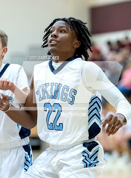Thumbnail 1 in Sheldon vs Pleasant Valley (Whitney Winter Classic) photogallery.