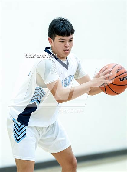 Thumbnail 3 in Sheldon vs Pleasant Valley (Whitney Winter Classic) photogallery.