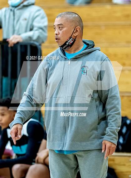 Thumbnail 2 in Sheldon vs Pleasant Valley (Whitney Winter Classic) photogallery.