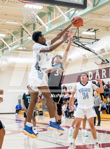 Thumbnail 2 in Sheldon vs Pleasant Valley (Whitney Winter Classic) photogallery.