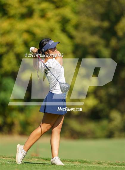 Thumbnail 3 in Bear Creek Fall Preview photogallery.