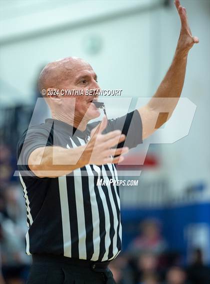Thumbnail 3 in Windsor vs Grandview photogallery.