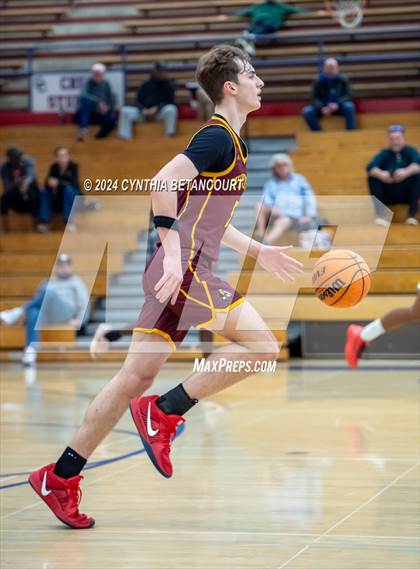 Thumbnail 1 in Windsor vs Grandview photogallery.