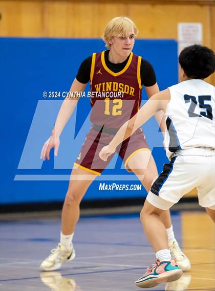 Thumbnail 1 in Windsor vs Grandview photogallery.