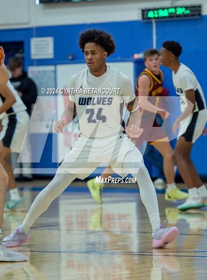 Thumbnail 1 in Windsor vs Grandview photogallery.