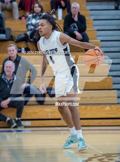 Thumbnail 1 in Windsor vs Grandview photogallery.