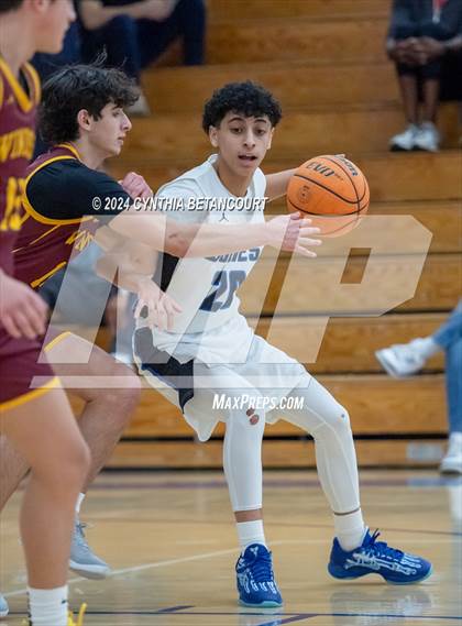 Thumbnail 1 in Windsor vs Grandview photogallery.